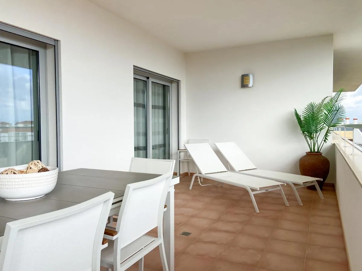 Luxury Condominium Apartment With Swimming Pool #1903 Lagos