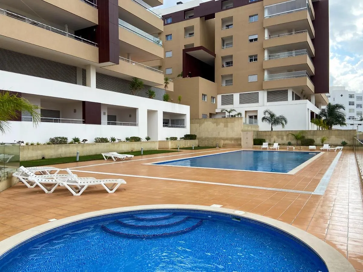 Luxury Condominium Apartment With Swimming Pool #1903 Lagos